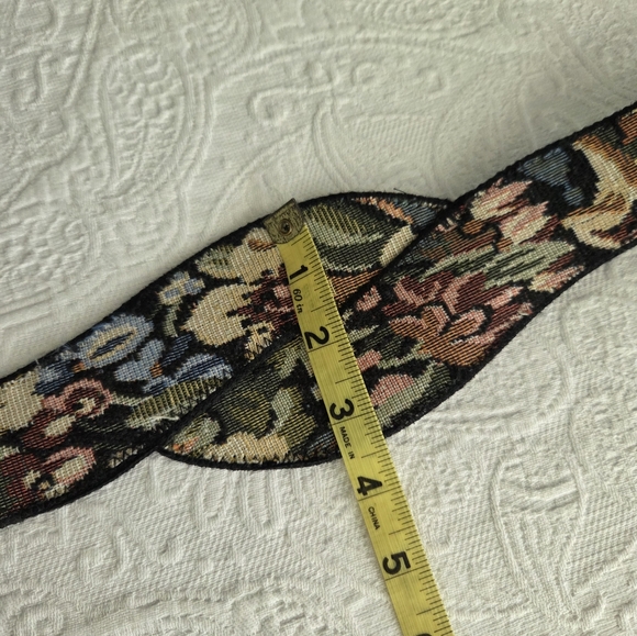 Floral Tapestry Wrap Belt - Picture 4 of 9